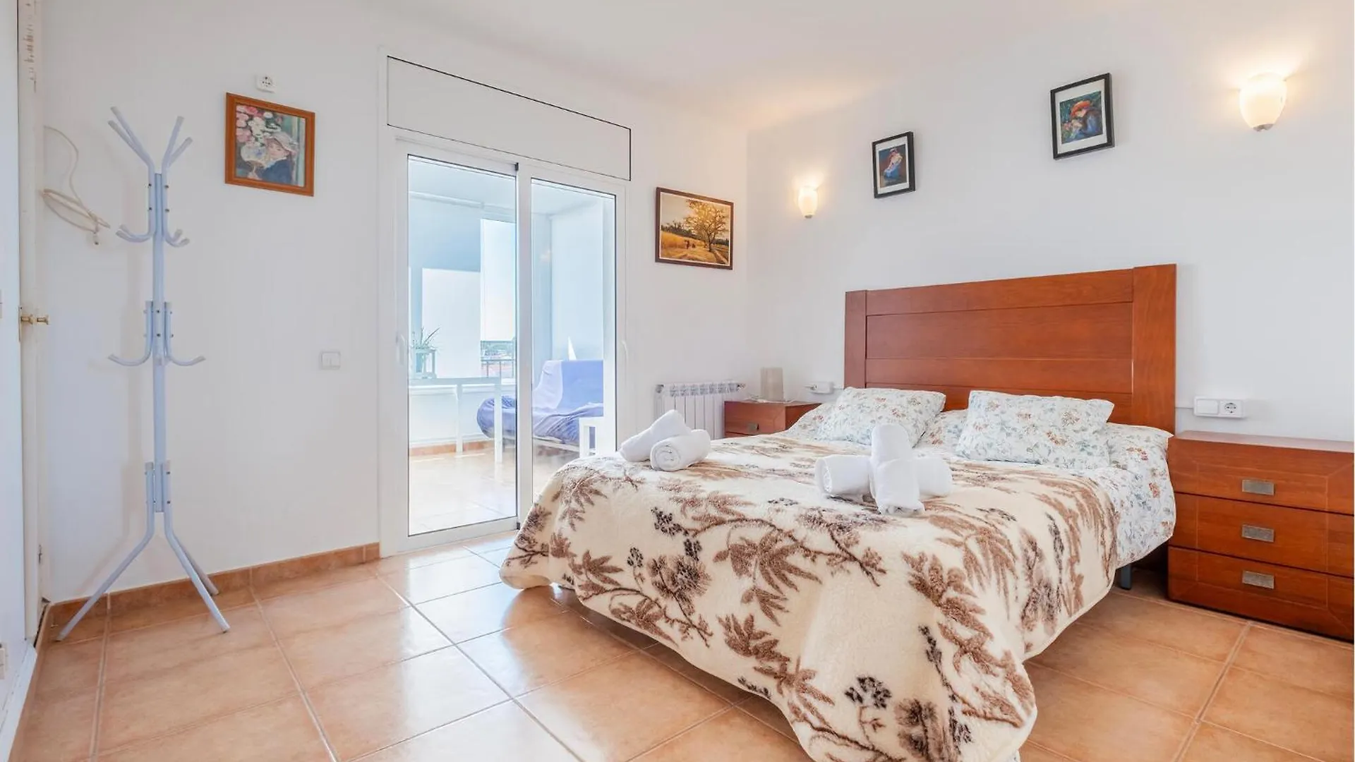 Stunning Apartment In Palamos With Kitchenette